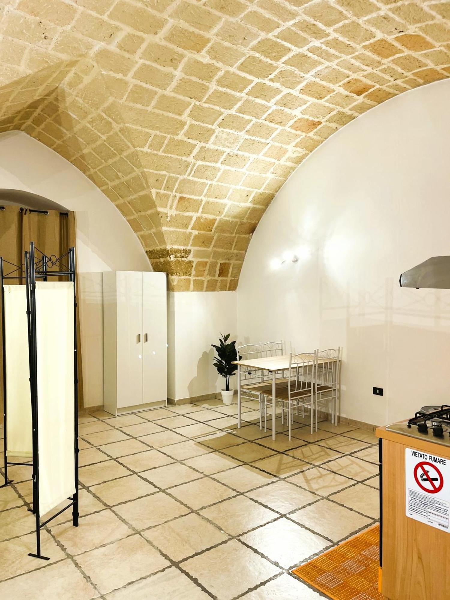 History Station Lägenhet Brindisi Exteriör bild