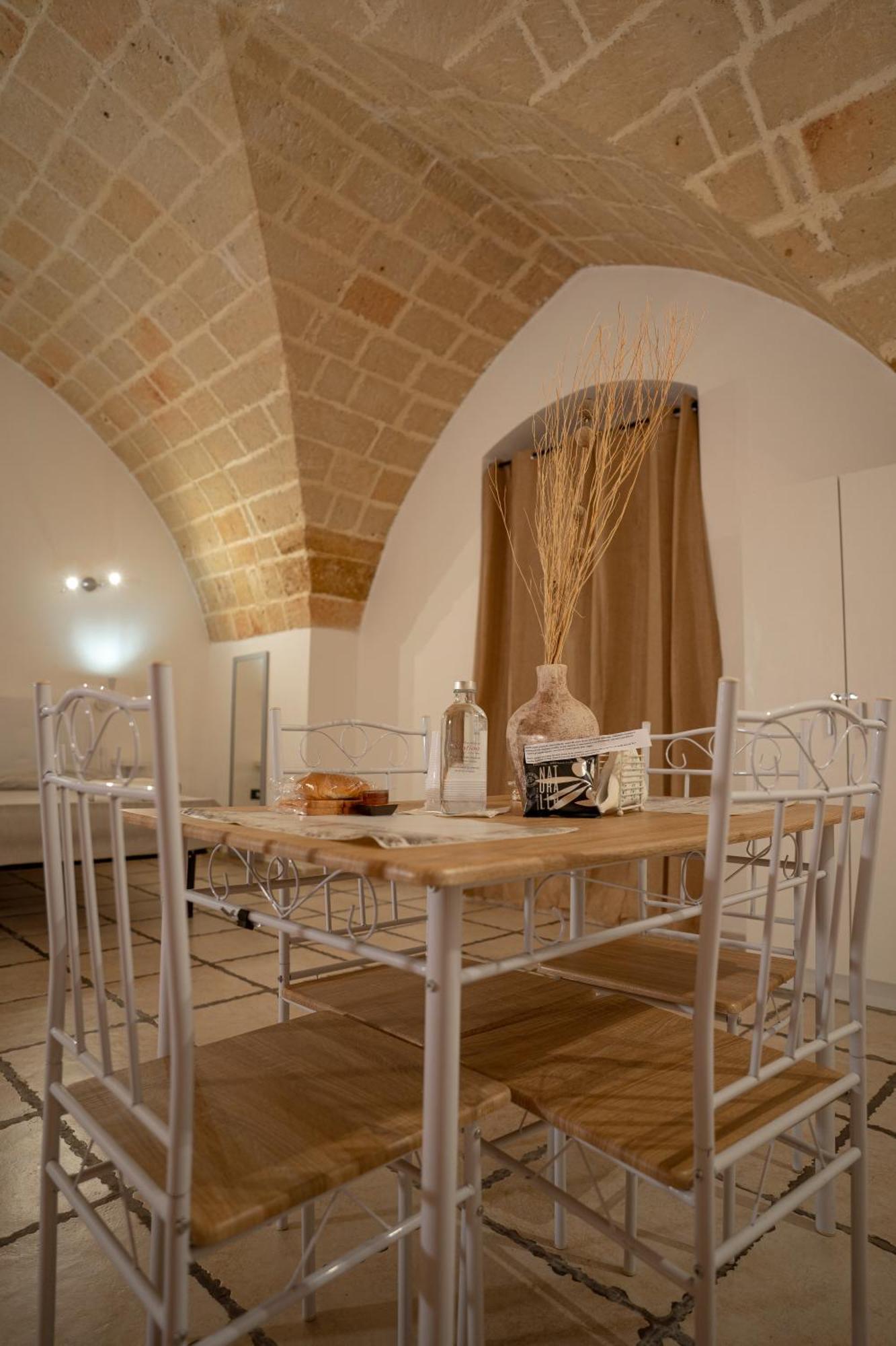 History Station Lägenhet Brindisi Exteriör bild